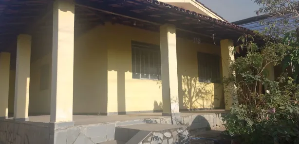 Casa com 4 Quartos à venda, 90m² no Centro, Florestal