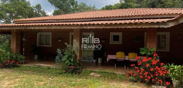 Fazenda / Sítio / Chácara com 3 Quartos à venda, 2181m² no Centro, Embu-Guaçu