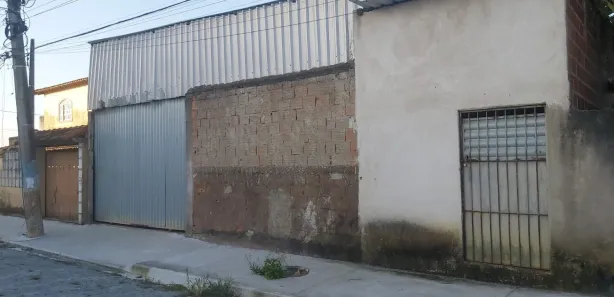 Galpão / Depósito / Armazém para alugar, 200m² no Condomínio Porto Seguro, Rio das Ostras