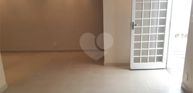 Casa de Vila com 3 Quartos para venda ou aluguel, 150m² no Vila Natal, Mogi das Cruzes