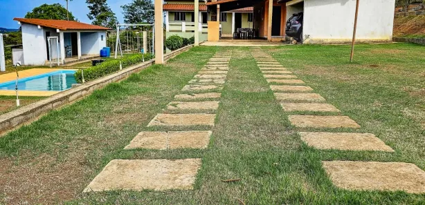 Fazenda / Sítio / Chácara com 4 Quartos à venda, 225m² no Área Rural de Esmeraldas, Esmeraldas
