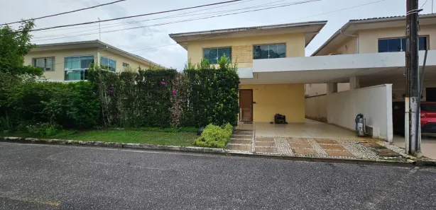 Casa de Condomínio com 4 Quartos para venda ou aluguel, 200m² no Guanabara, Ananindeua