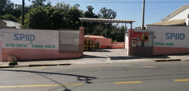 Loja / Salão / Ponto Comercial à venda, 220m² no Vila Junqueira, São Roque