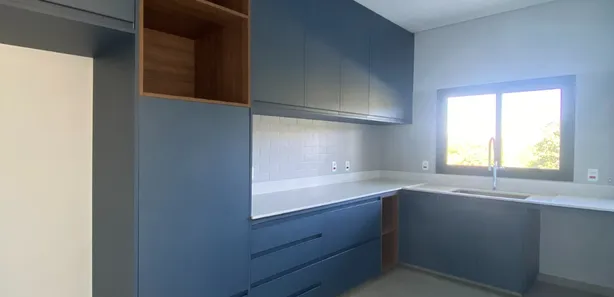Casa de Condomínio com 5 Quartos para venda ou aluguel, 501m² no Serra Azul, 