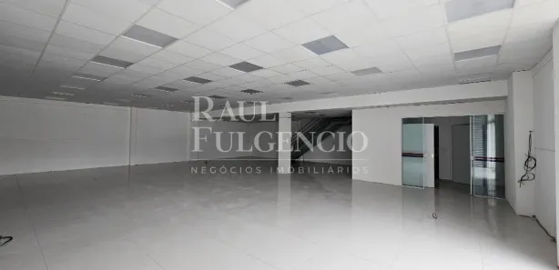 Loja / Salão / Ponto Comercial para alugar, 300m² no Vila Ipiranga, Londrina