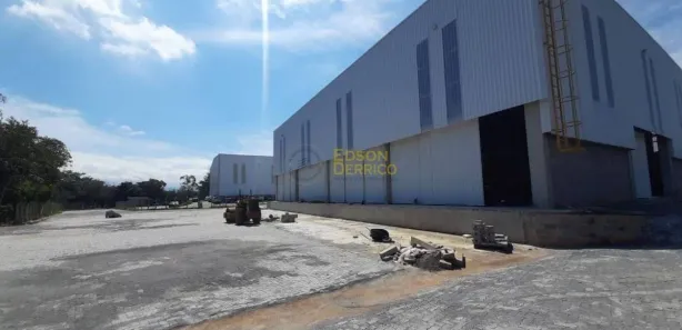 Galpão / Depósito / Armazém para alugar, 2350m² no Parque Empresarial Santa Rita, Pindamonhangaba