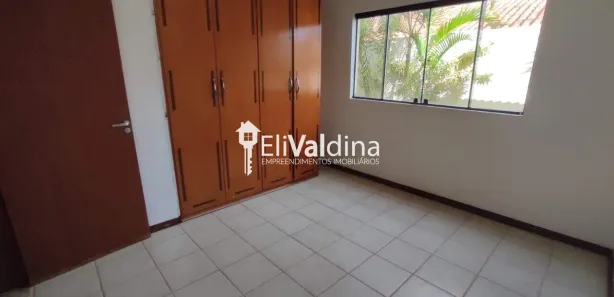 Casa com 4 Quartos à venda, 340m² no Região dos Lagos, Brasília