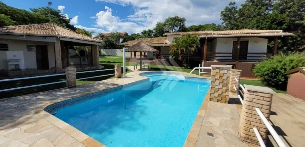 Fazenda / Sítio / Chácara com 4 Quartos à venda, 250m² no Estância Lago Azul (Ártemis), Piracicaba
