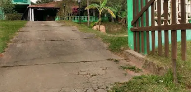 Fazenda / Sítio / Chácara com 8 Quartos à venda, 1000m² no Parque Piratininga, Itaquaquecetuba