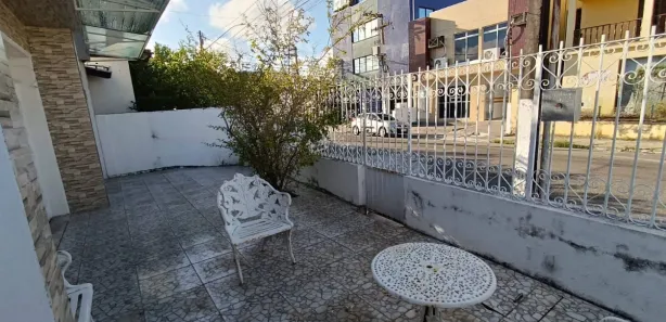 Casa com 3 Quartos para alugar, 200m² no São José, Aracaju