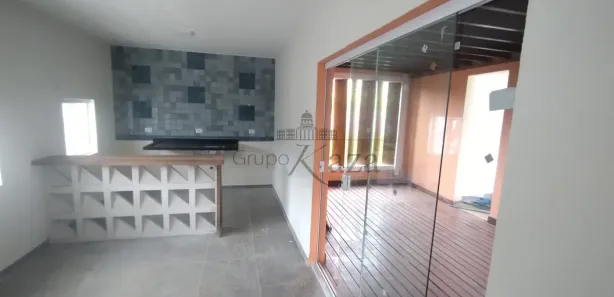 Casa de Condomínio com 3 Quartos à venda, 200m² no Recanto Santa Bárbara, Jambeiro