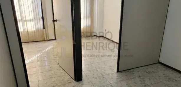 Conjunto Comercial / Sala à venda, 29m² no Pituba, Salvador