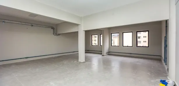 Conjunto Comercial / Sala para alugar, 63m² no Centro, Curitiba