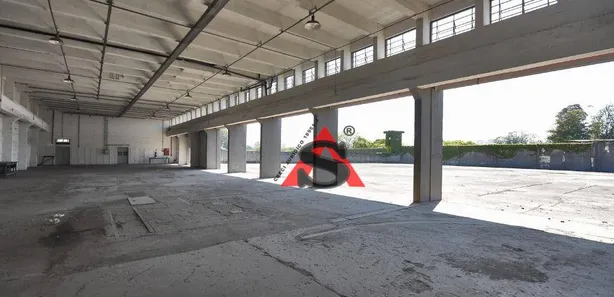 Prédio Inteiro para alugar, 1631m² no Jaguaré, São Paulo