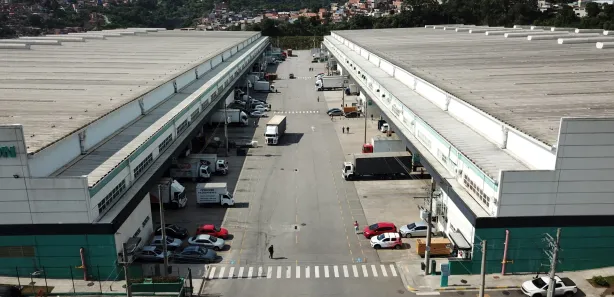 Galpão / Depósito / Armazém para alugar, 10498m² no Jardim Vista Alegre, Embu das Artes