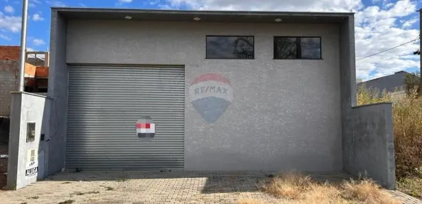 Galpão / Depósito / Armazém para alugar, 130m² no Condomínio Villa Verde Bragança, Bragança Paulista