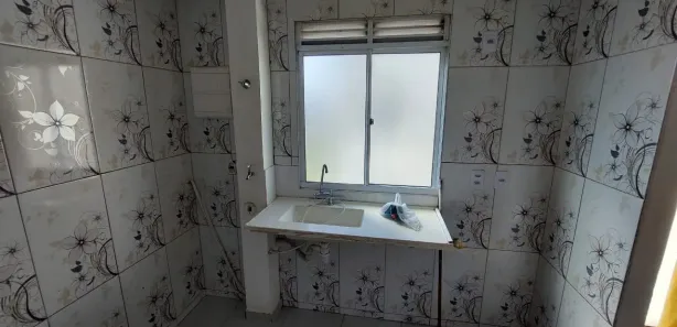 Apartamento com 2 Quartos para alugar, 50m² no Chácara Holiday, Itaquaquecetuba