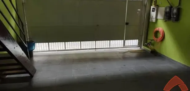 Sobrado com 4 Quartos à venda, 220m² no Jardim Comunitário, Taboão da Serra