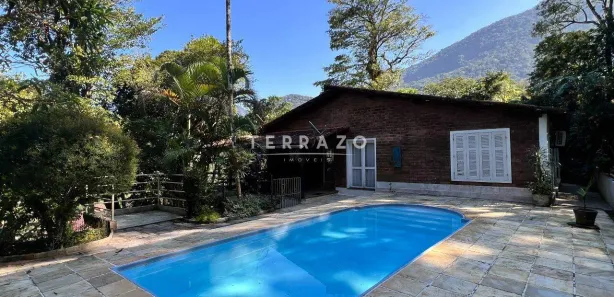 Casa de Condomínio com 3 Quartos à venda, 250m² no Caneca Fina, Guapimirim