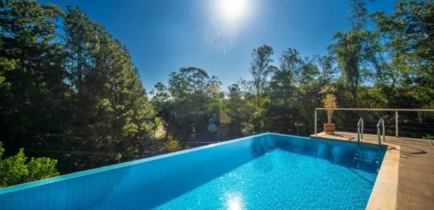 Casa de Condomínio com 4 Quartos à venda, 550m² no Jardim Indaiá, Embu das Artes