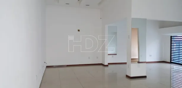 Conjunto Comercial / Sala para alugar, 1m² no Centro, Araraquara