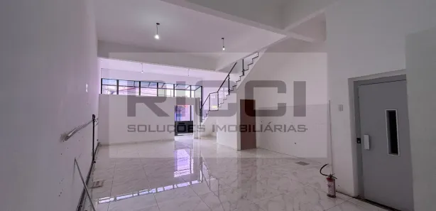 Prédio Inteiro para alugar, 211m² no Vila Martins, Mogi das Cruzes