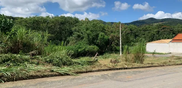 Terreno / Lote / Condomínio à venda, 412m² no , Florestal