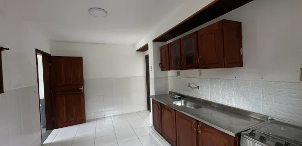 Casa com 2 Quartos para venda ou aluguel, 440m² no Centro, Guapimirim