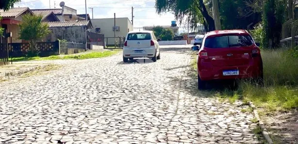 Galpão / Depósito / Armazém à venda, 610m² no São João, Santa Maria