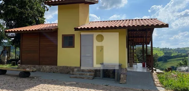Fazenda / Sítio / Chácara com 2 Quartos para venda ou aluguel, 23300m² no , Morungaba