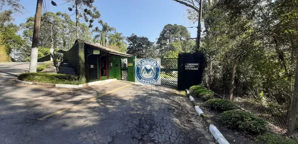 Fazenda / Sítio / Chácara com 4 Quartos à venda, 2202m² no Potuverá, Itapecerica da Serra