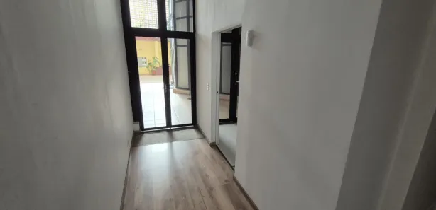 Loja / Salão / Ponto Comercial para alugar, 122m² no Cristo Rei, Curitiba