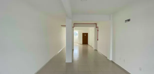 Conjunto Comercial / Sala para alugar, 64m² no Palmital, Chapecó