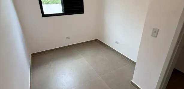 Casa de Condomínio com 3 Quartos para alugar, 75m² no Parque 9 de Julho, São Roque