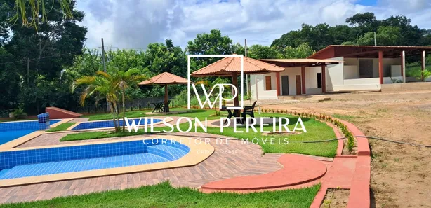 Fazenda / Sítio / Chácara com 8 Quartos à venda, 40000m² no , Alhandra