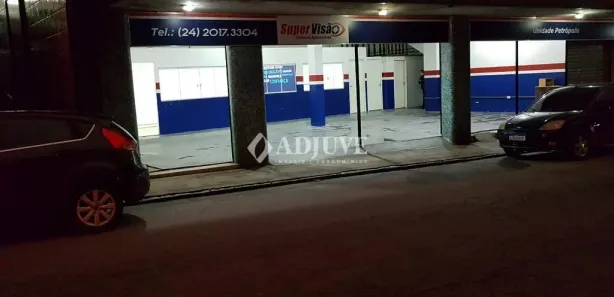 Loja / Salão / Ponto Comercial com 1 Quarto à venda, 299m² no Bingen, Petrópolis