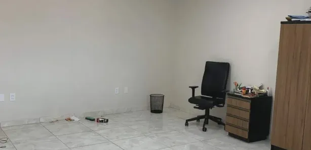 Galpão / Depósito / Armazém com 3 Quartos à venda, 240m² no Novo Paraíso, Aracaju