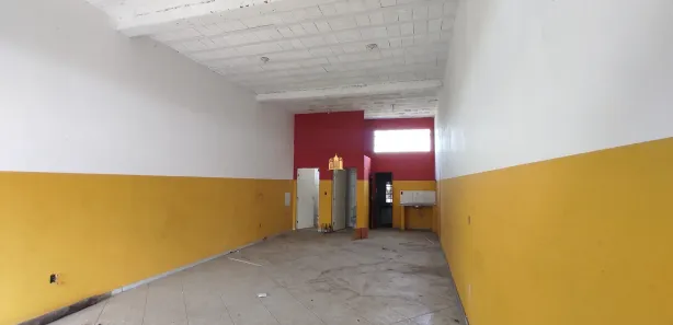 Loja / Salão / Ponto Comercial à venda, 360m² no Esmeraldas, Esmeraldas