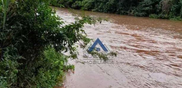 Fazenda / Sítio / Chácara com 2 Quartos à venda, 95m² no Zona Rural, Ibiporã