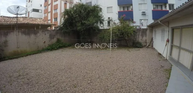 Casa com 3 Quartos para alugar, 208m² no Centro, Criciúma