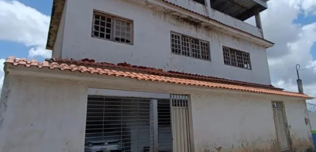 Casa com 3 Quartos à venda, 200m² no , Moreno