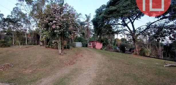 Fazenda / Sítio / Chácara com 3 Quartos para alugar, 335m² no , Bragança Paulista