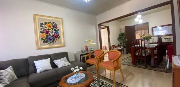 Casa com 3 Quartos à venda, 223m² no Centro, Campo Largo