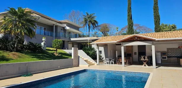 Fazenda / Sítio / Chácara com 6 Quartos à venda, 400m² no , Mairinque