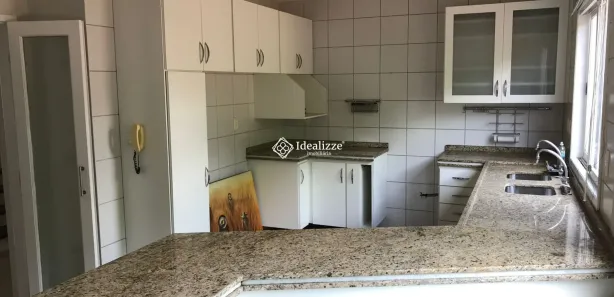 Sobrado à venda, 250m² no Jardim Belvedere, Volta Redonda