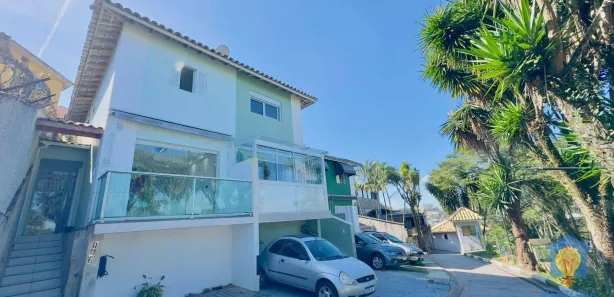 Casa de Condomínio com 3 Quartos à venda, 140m² no Cercado Grande, Embu das Artes