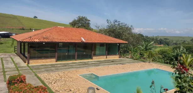Fazenda / Sítio / Chácara com 3 Quartos à venda, 7986000m² no Parque Santo Antônio, Jacareí