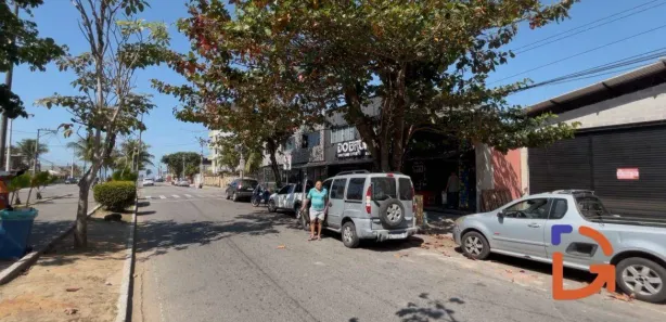 Galpão / Depósito / Armazém para alugar, 200m² no Costazul, Rio das Ostras