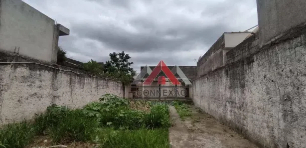 Sobrado com 2 Quartos para venda ou aluguel, 250m² no Vila Maria de Maggi, Suzano