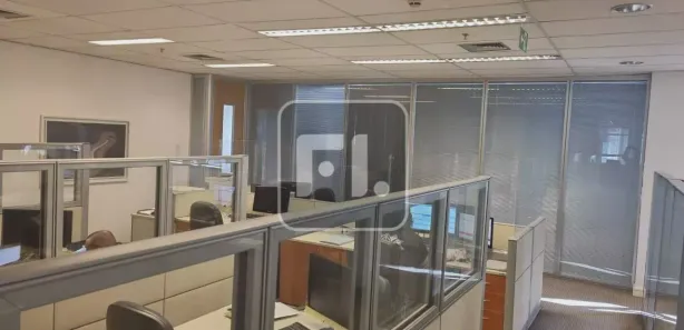 Conjunto Comercial / Sala para alugar, 800m² no Vila São Francisco (Zona Sul), São Paulo